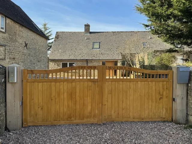Entrance gates